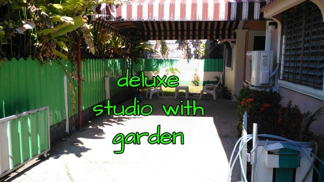 Studio With Aircon N Kitchen Bang Tao Beach  Eksteriør billede